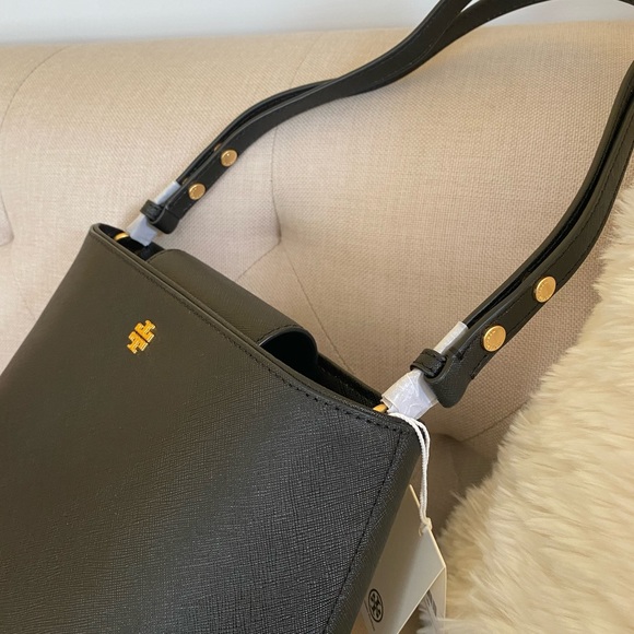 NEW Tory Burch Emerson Bucket Bag - Picture 3 of 6